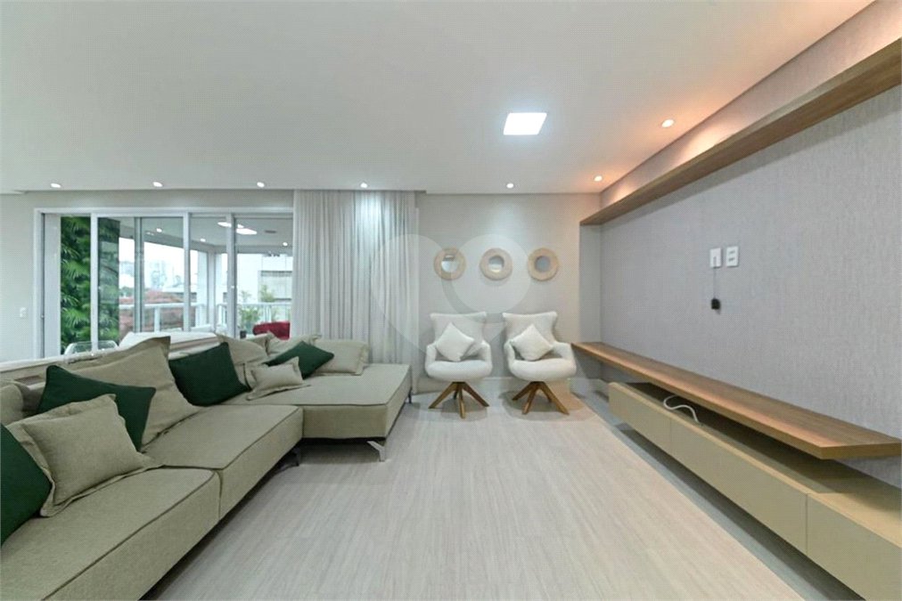 Apartamento à venda ou para alugar com 3 suítes em Cidade Monções, São Paulo, SP