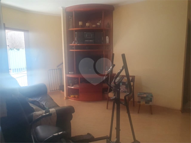 Sobrado à venda com 3 quartos, sendo 1 suíte,  em Jaçanã, São Paulo, SP