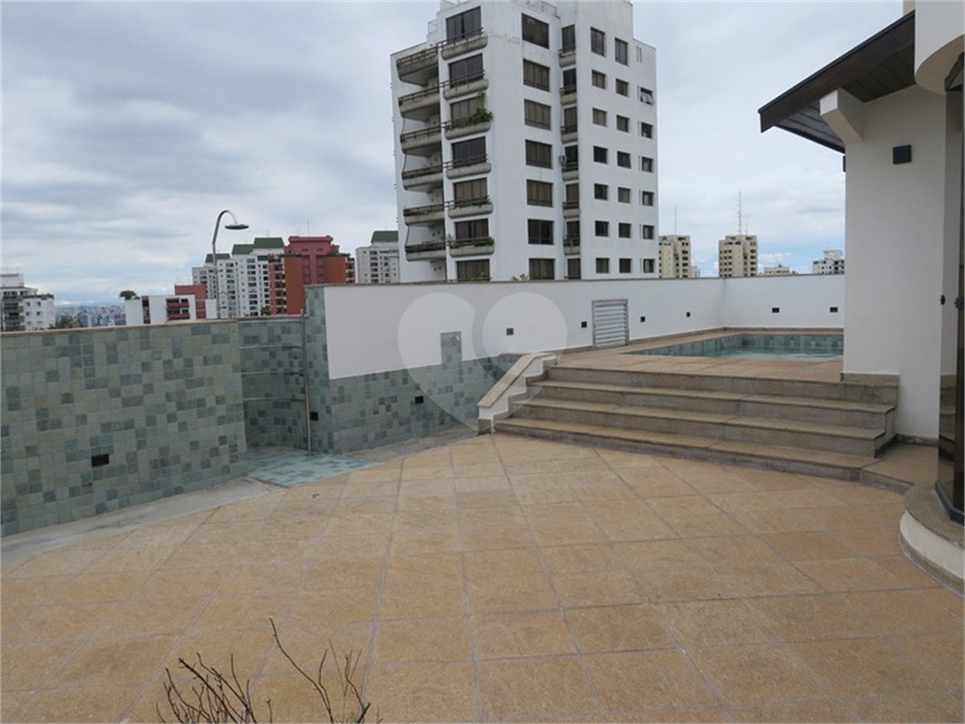 Cobertura à venda com 4 quartos, sendo 2 suítes,  em Vila Suzana, São Paulo, SP