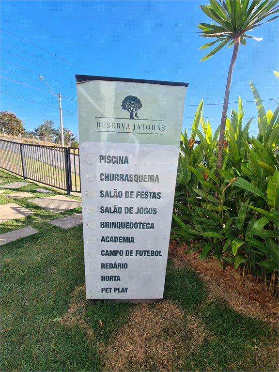 Casa à venda com 3 suítes no condomínio Reserva dos Jatobás, Louveira - SP