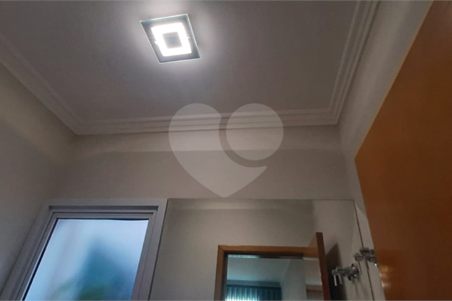 Casa à venda com 3 quartos, sendo 2 suítes, no condomínio Mário Araújo, São Paulo - SP