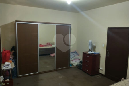 Sobrado à venda com 3 quartos em Chácara Inglesa, São Paulo, SP