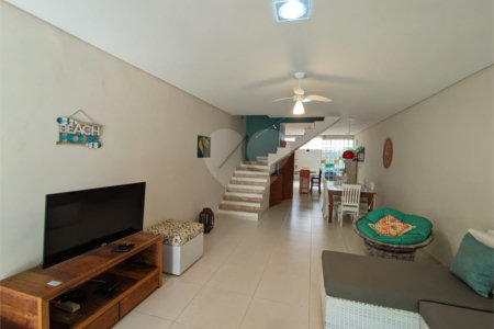 Casa à venda com 3 quartos, sendo 1 suíte, em Juquehy, São Sebastião, SP