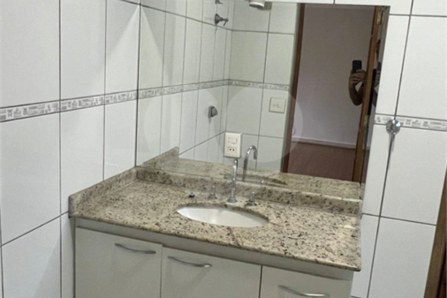 Sobrado à venda com 4 quartos, sendo 3 suítes, em Santana, São Paulo, SP