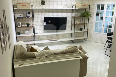 Casa de Vila à venda com 2 quartos, sendo 1 suíte,  em Silveira, Santo André, SP