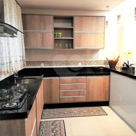 Casa à venda com 3 quartos, sendo 1 suíte,  no condomínio Golden Park Residence II, Sorocaba - SP