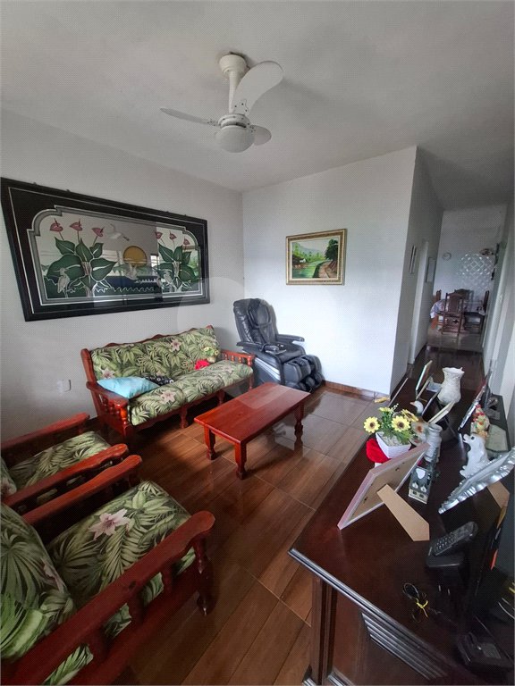 Casa à venda com 5 quartos em Santíssimo, Rio de Janeiro, RJ