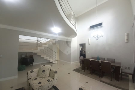 Casa à venda com 4 suítes no condomínio Alpes de Vinhedo, Vinhedo - SP