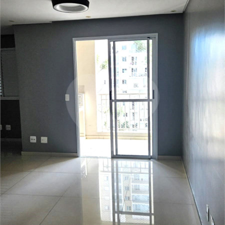 Apartamento à venda com 3 quartos, sendo 1 suíte, em Vila Paulo Silas, São Paulo, SP