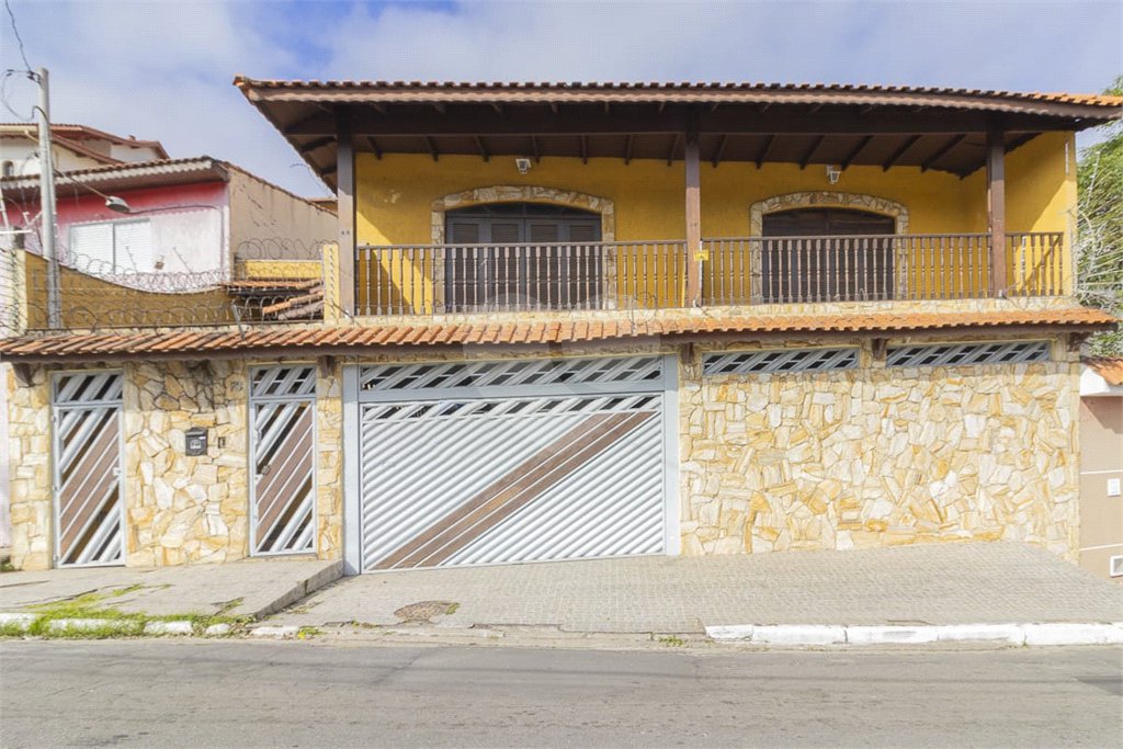 Sobrado à venda com 3 quartos, sendo 1 suíte, em Tremembé, São Paulo, SP