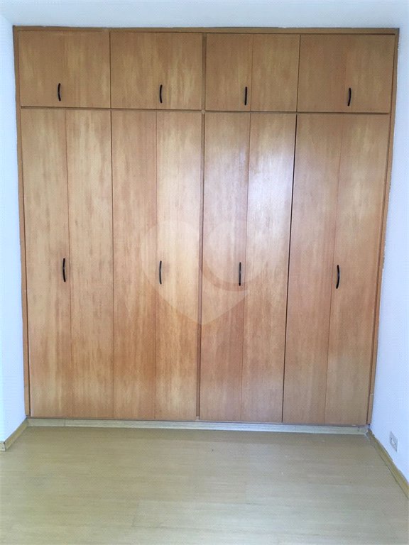 Apartamento à venda com 3 quartos, sendo 1 suíte, em Jardim Parque Morumbi, São Paulo, SP