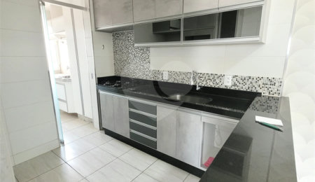 Apartamento à venda com 2 quartos, sendo 1 suíte,  em Parque Residencial Quinta da Lagoa, Três Lagoas, MS