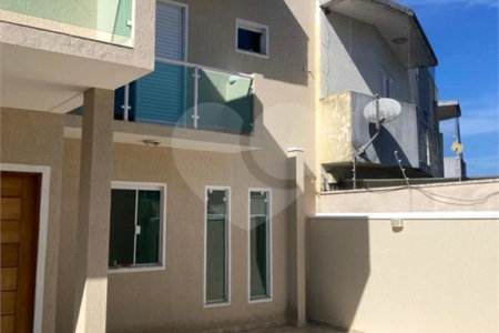 Sobrado à venda com 3 quartos, sendo 1 suíte, em Jardim Nathalie, Mogi das Cruzes, SP