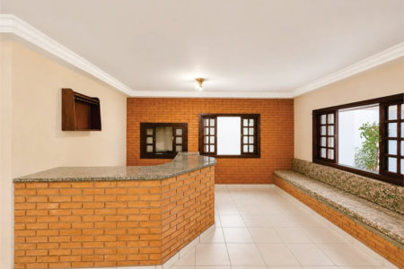 Casa à venda com 5 quartos, sendo 4 suítes, em Parque dos Príncipes, São Paulo, SP