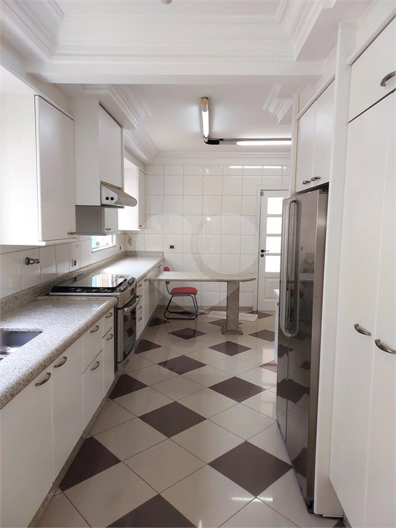 Casa à venda com 3 suítes no condomínio Chácara Francesa, São Paulo - SP