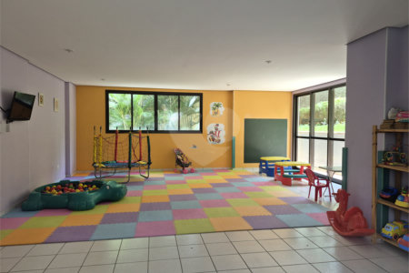 Cobertura à venda com 4 quartos, sendo 2 suítes, em Vila Hamburguesa, São Paulo, SP
