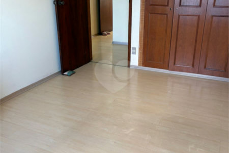 Apartamento à venda com 3 quartos, sendo 1 suíte,  no Centro, Sorocaba, SP