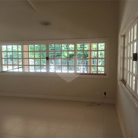 Casa à venda ou para alugar com 6 quartos, sendo 4 suítes, em Jardim Itaperi, Atibaia, SP