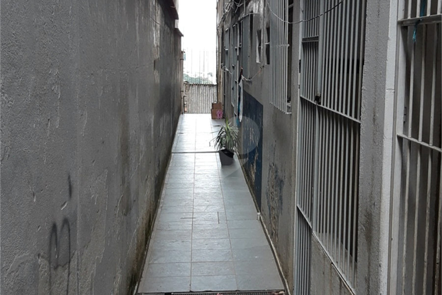 Sobrado à venda com 20 quartos em Jardim Peri, São Paulo, SP