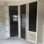 Casa à venda com 3 quartos, sendo 1 suíte, no condomínio Portal das Acacias, Indaiatuba - SP