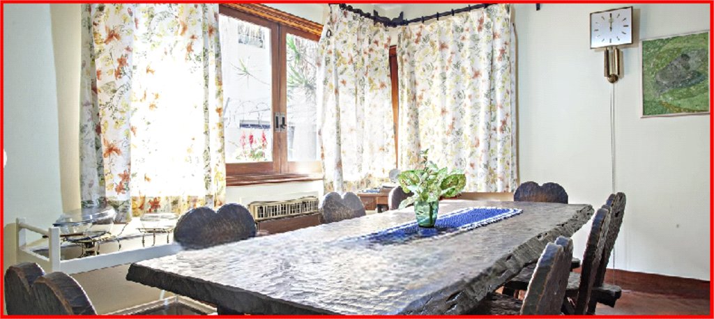 Casa à venda com 3 quartos, sendo 1 suíte, em Pinheiros, São Paulo, SP