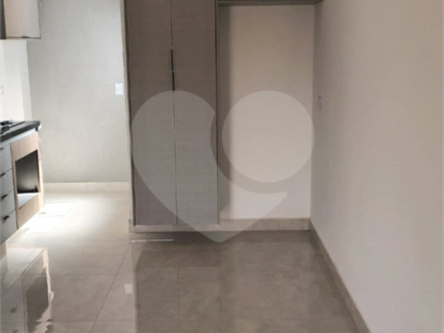 Casa em condomínio à venda com 2 quartos em Horto Florestal, São Paulo, SP