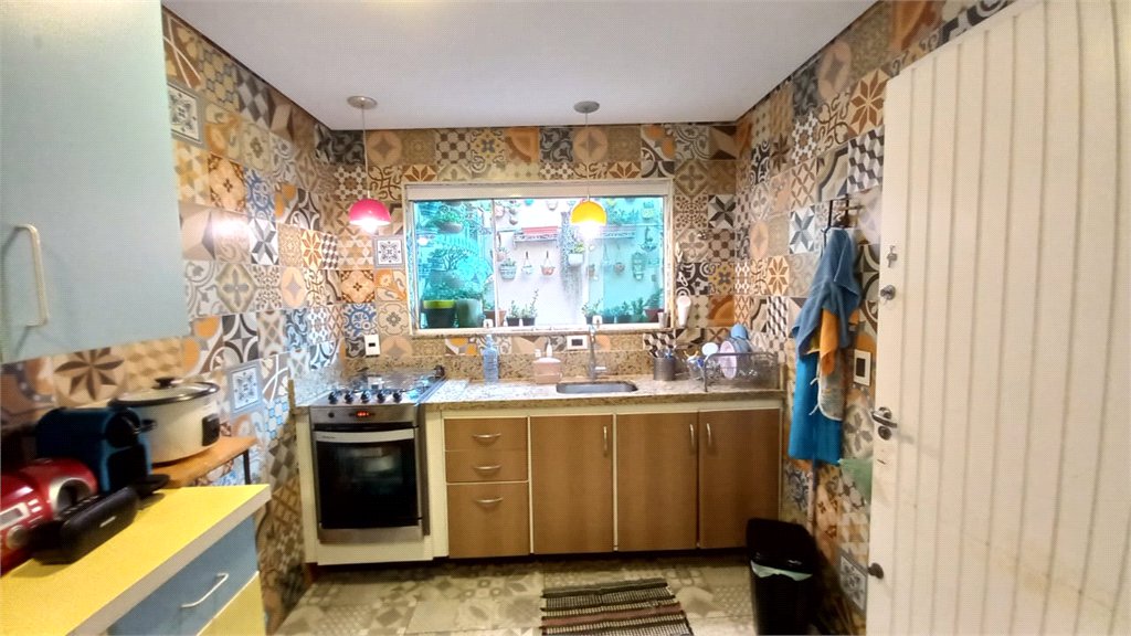 Casa à venda com 3 quartos, sendo 1 suíte, em Jardim Esmeralda, São Paulo, SP
