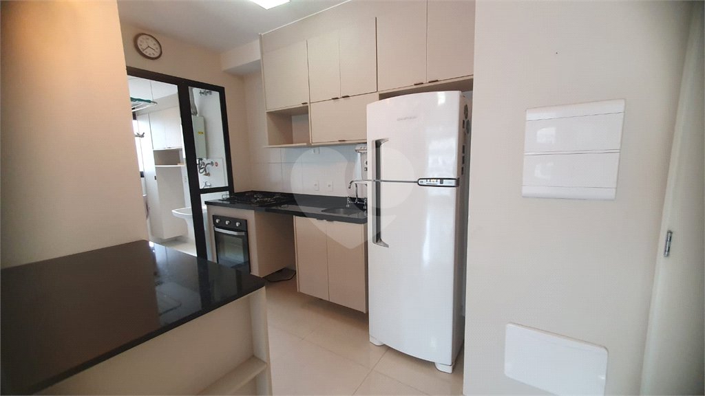 Apartamento à venda com 3 quartos, sendo 1 suíte,  em Pinheiros, São Paulo, SP