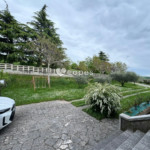 Casa multifamiliar à venda em Verona, Itália – 3 unidades e 12.000 m²