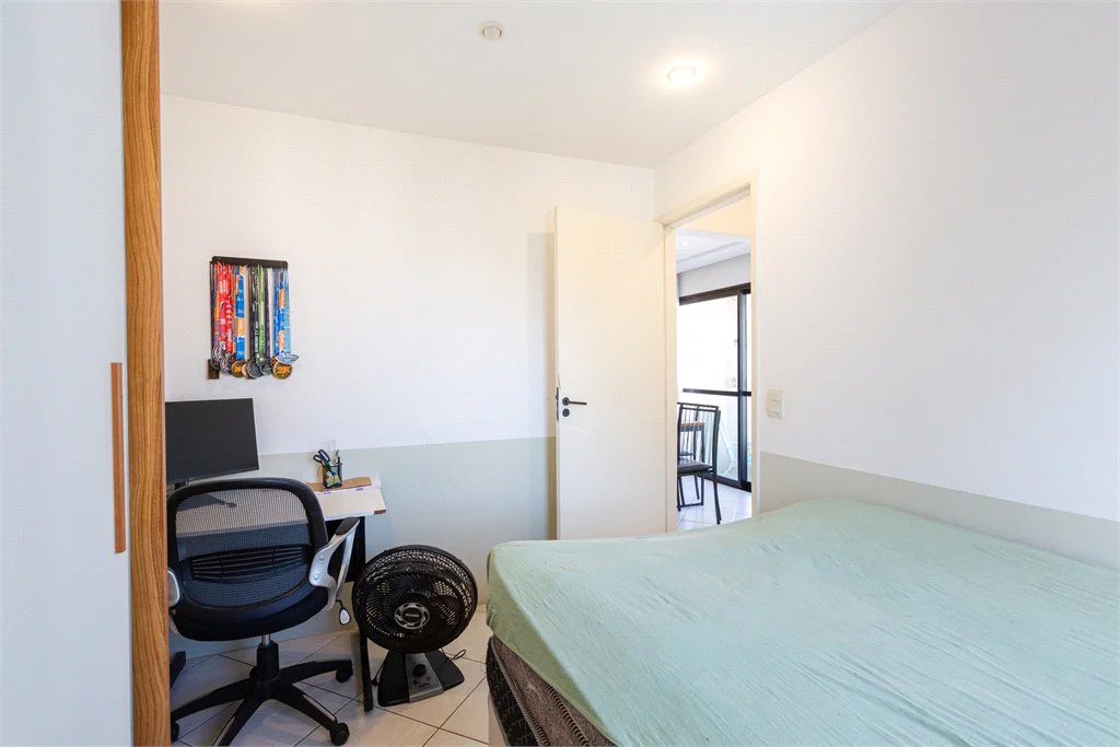 Apartamento à venda com 2 quartos, sendo 1 suíte,  em Vila Hamburguesa, São Paulo, SP