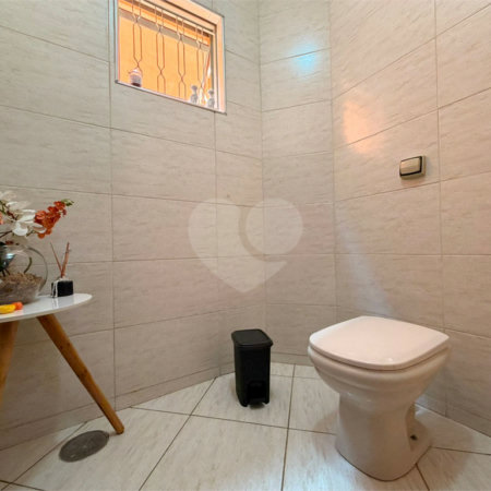 Sobrado à venda com 3 quartos, sendo 1 suíte, em Jardim Califórnia, Sorocaba, SP