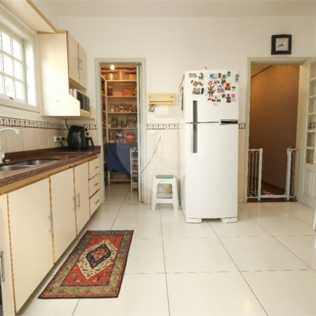 Casa à venda com 4 quartos, sendo 1 suíte, em Chácara Santo Antônio, São Paulo, SP