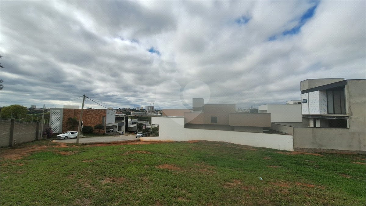 Terreno à venda no condomínio Helena Maria, Sorocaba - SP