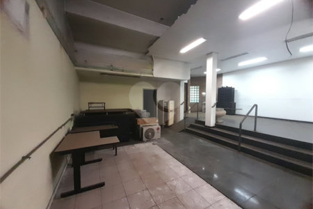 Prédio Comercial na Av. São Carlos - Excelente Oportunidade no Centro da Cidade