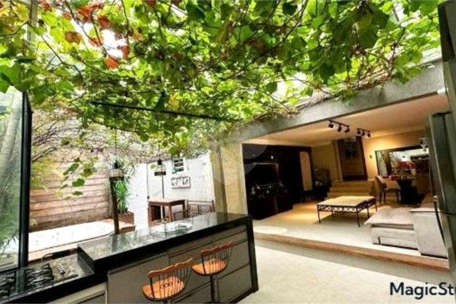 Casa à venda com 4 quartos, sendo 3 suítes,  em Vila Prudente, São Paulo, SP