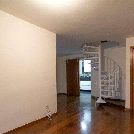 Cobertura à venda com 4 quartos, sendo 1 suíte,  em Jardim Londrina, São Paulo, SP