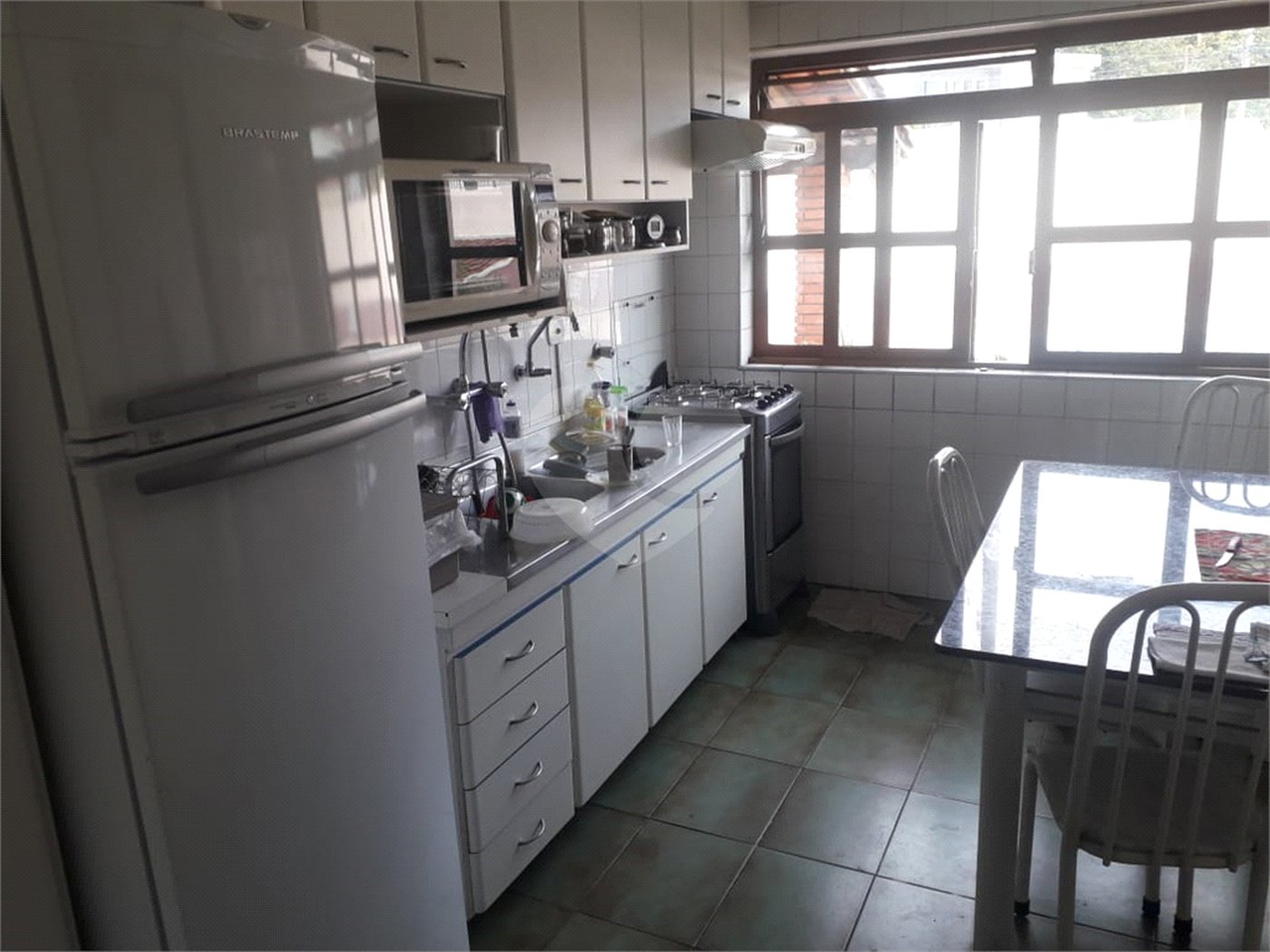 Casa à venda com 3 quartos, sendo 1 suíte,  no Centro, Socorro, SP