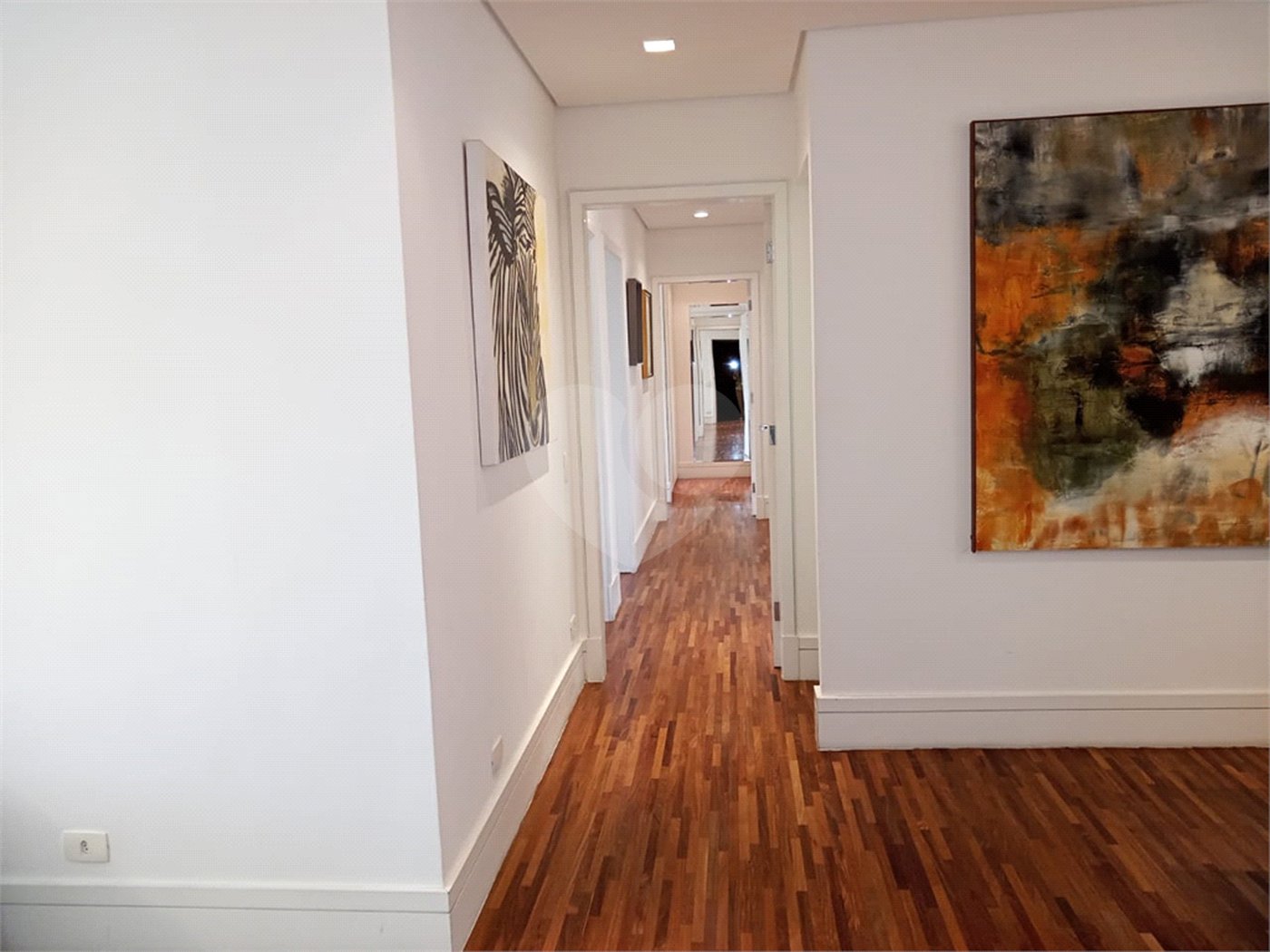 Apartamento à venda com 3 quartos, sendo 1 suíte, em Higienópolis, São Paulo, SP