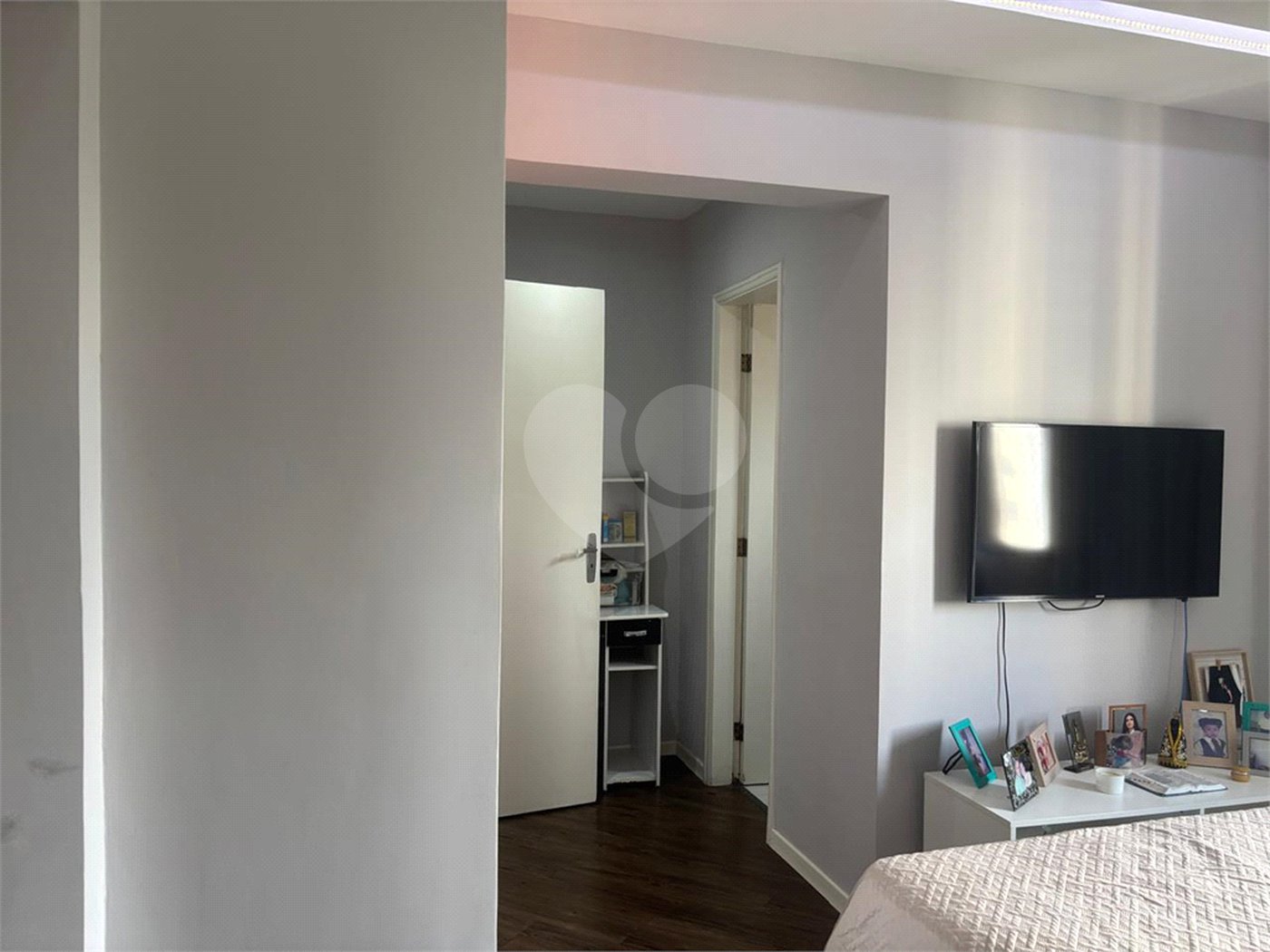 Apartamento à venda com 4 quartos, sendo 1 suíte,  em Vila Andrade, São Paulo, SP