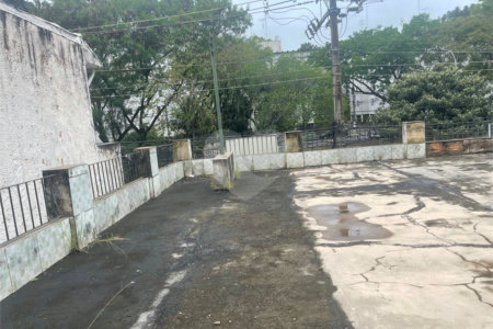 Terreno à venda com 2 quartos em Vila Gomes, São Paulo, SP
