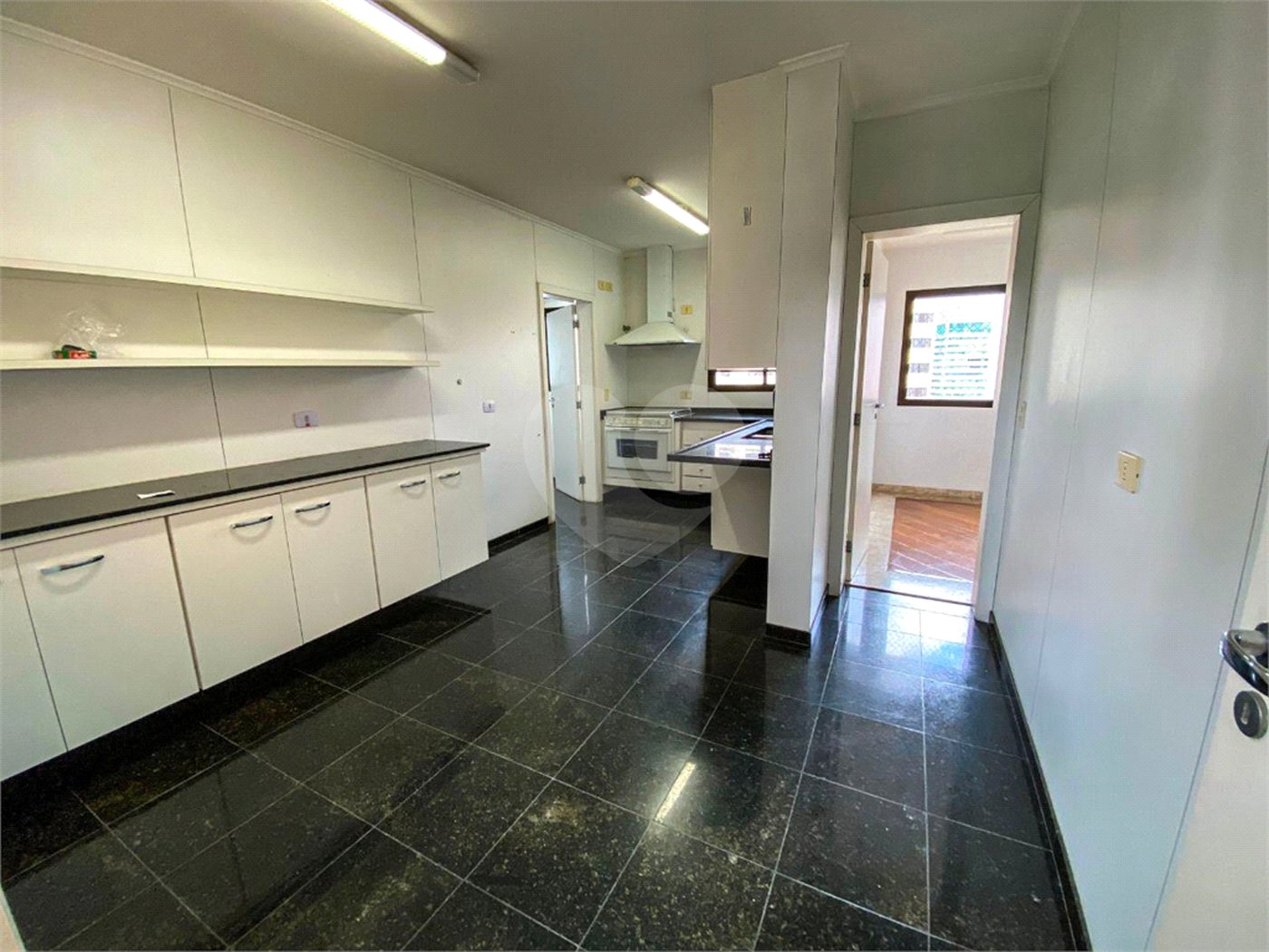 Apartamento à venda com 4 suítes em Vila Suzana, São Paulo, SP