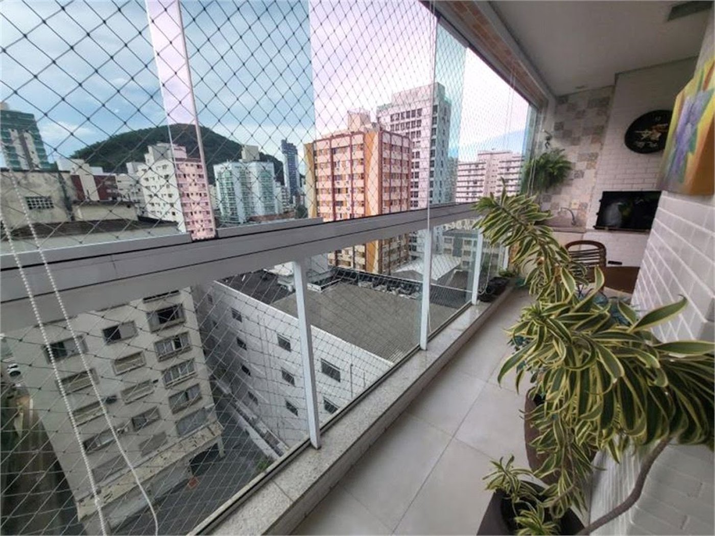 Apartamento Residencial à venda, Itararé, São Vicente - AP1404.
