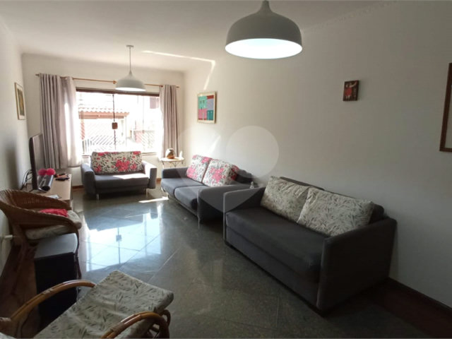 Sobrado à venda com 3 quartos, sendo 1 suíte,  em Vila Paulicéia, São Paulo, SP