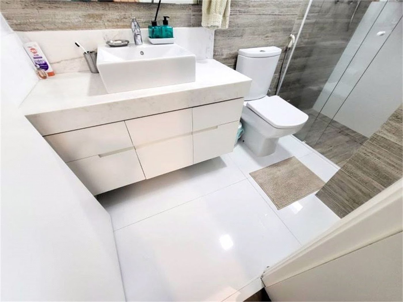 Apartamento Residencial à venda, Gonzaga, Santos - AP1684.