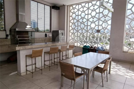 Apartamento à venda com 3 quartos, sendo 1 suíte,  em Jardim Vazani, São Paulo, SP