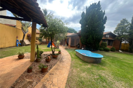 Casa à venda com 3 quartos, sendo 1 suíte, em Parque Santa Marta, São Carlos, SP