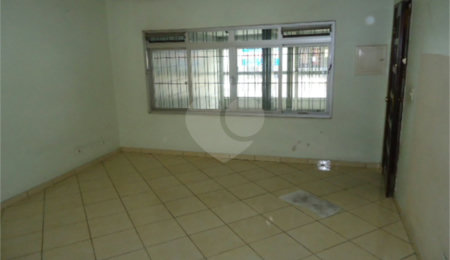 Sobrado à venda com 3 quartos em Jardim Peri, São Paulo, SP