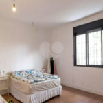 Casa à venda com 4 quartos, sendo 2 suítes, em Vila Gumercindo, São Paulo, SP