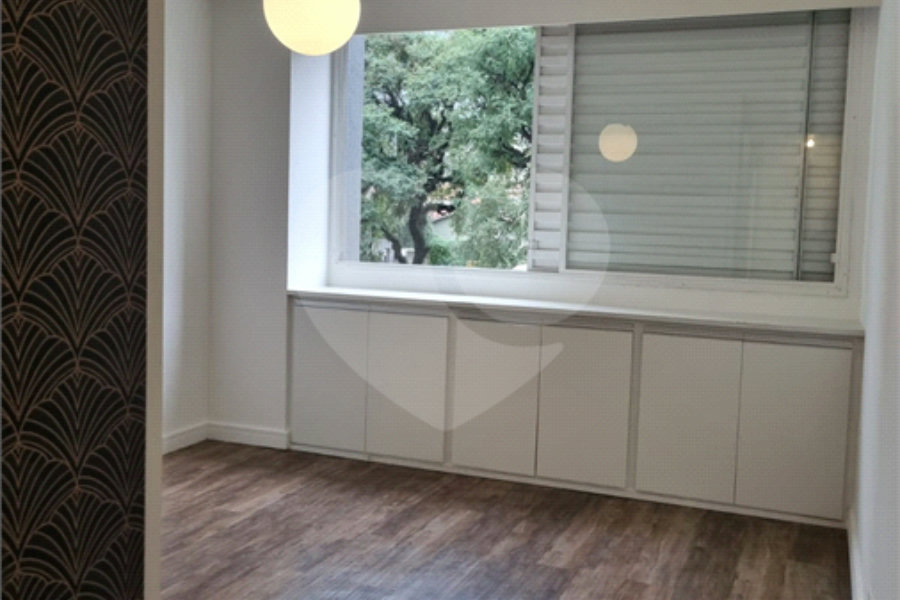 Apartamento à venda com 3 quartos, sendo 1 suíte, em Jardim América, São Paulo, SP
