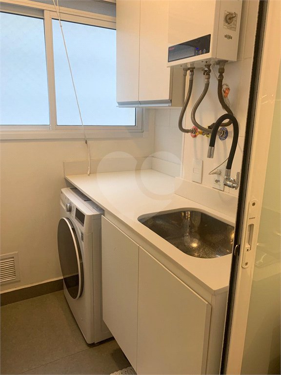 Apartamento à venda com 2 quartos, sendo 1 suíte,  em Barra Funda, São Paulo, SP